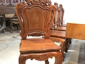 Bộ bàn ăn gỗ gõ đỏ 8 ghế louis hoa lá tây gỗ hương đá (Anh Trường, Phú Thọ) 28 ghế ăn louis hoa lá tây gỗ hương đá