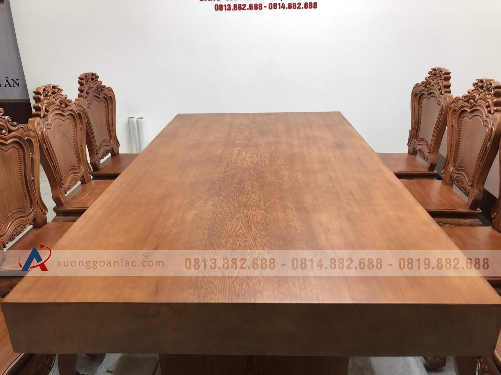 Bộ bàn ăn gỗ gõ đỏ 8 ghế louis hoa lá tây gỗ hương đá (Anh Trường, Phú Thọ) 37 bàn ăn nguyên khối gỗ gõ đỏ