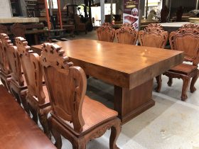 Bộ bàn ăn gỗ gõ đỏ 8 ghế louis hoa lá tây gỗ hương đá (Anh Trường, Phú Thọ) 27 bàn ăn nguyên khối gỗ gõ đỏ