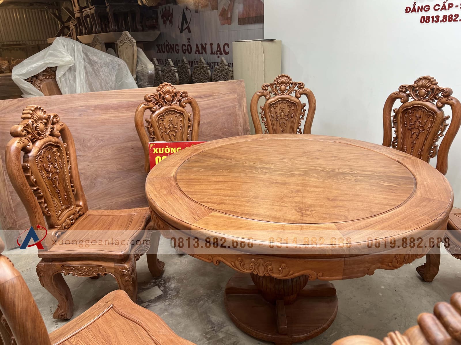 Bộ bàn ăn tròn gỗ hương đá 8 ghế louis hồng hạt (Bác Lai, Hà Nội) 3 Bộ bàn ăn tròn gỗ hương đá 8 ghế louis hồng hạt (Bác Lai, Hà Nội) - Ảnh 3