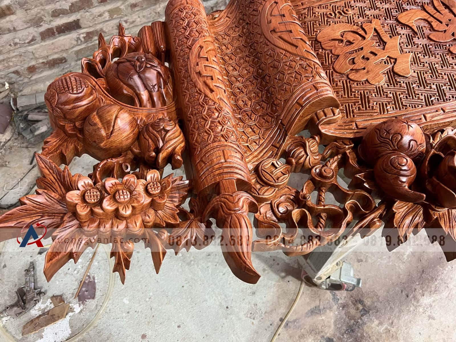 Bộ cuốn thư câu đối gỗ hương đá (bác Lâm - Thạch Thất, Hà Nội) 33 Bộ cuốn thư câu đối gỗ hương đá (bác Lâm - Thạch Thất, Hà Nội) - Ảnh 33