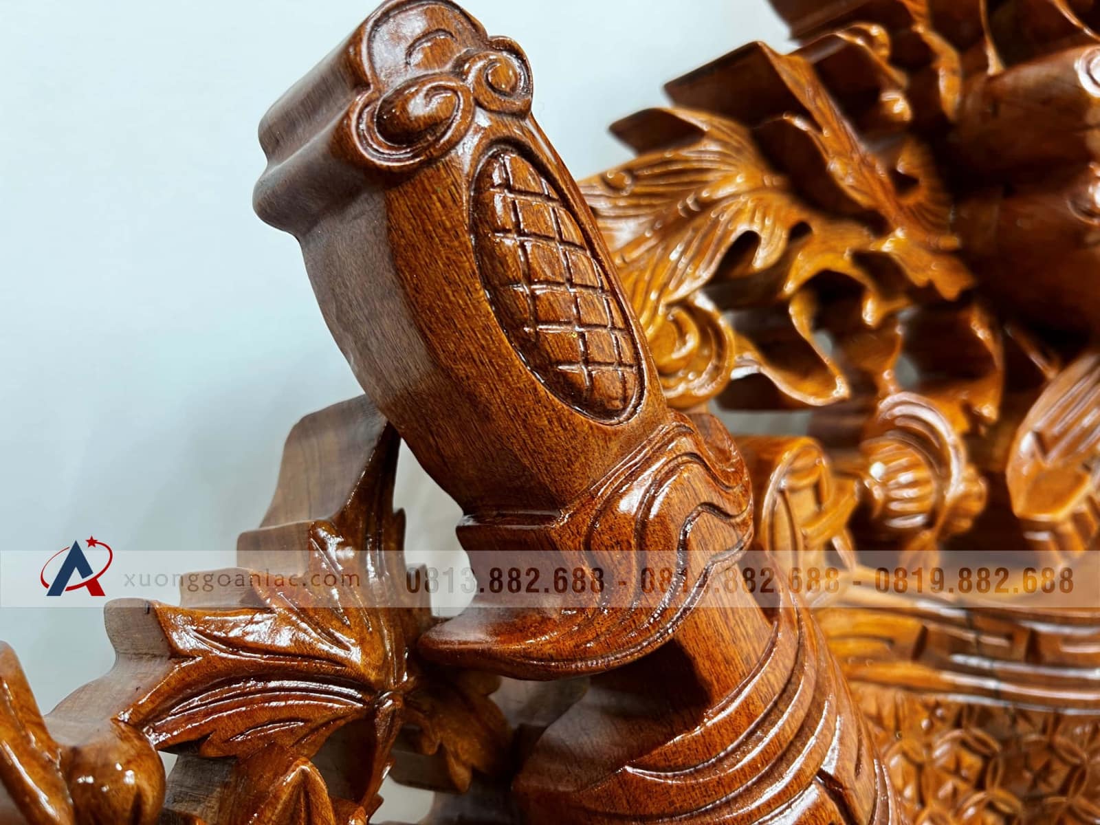 Bộ cuốn thư câu đối gỗ hương đá (bác Lâm - Thạch Thất, Hà Nội) 13 Bộ cuốn thư câu đối gỗ hương đá (bác Lâm - Thạch Thất, Hà Nội) - Ảnh 13