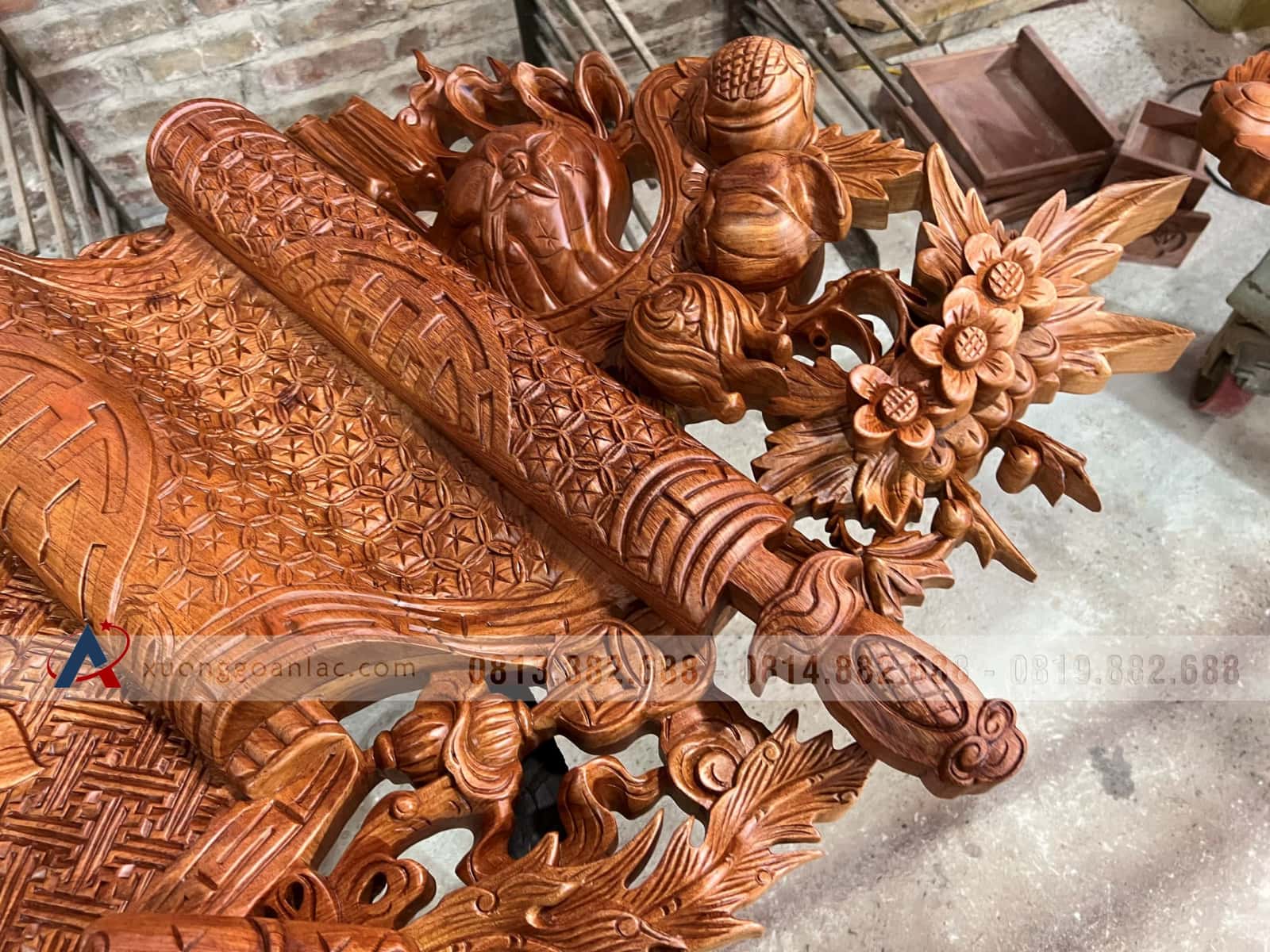 Bộ cuốn thư câu đối gỗ hương đá (bác Lâm - Thạch Thất, Hà Nội) 31 Bộ cuốn thư câu đối gỗ hương đá (bác Lâm - Thạch Thất, Hà Nội) - Ảnh 31