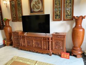 Kệ tivi cột nho con sóc 2m8 gỗ Hương Đá (anh Bằng, Bắc Ninh) 12 ke tivi cot nho con soc dai 2m8 go Huong Da 1