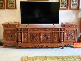 Kệ tivi cột nho con sóc 2m8 gỗ Hương Đá