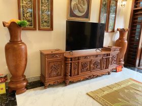 Kệ tivi cột nho con sóc 2m8 gỗ Hương Đá (anh Bằng, Bắc Ninh) 11 kệ tivi cột nho con sóc