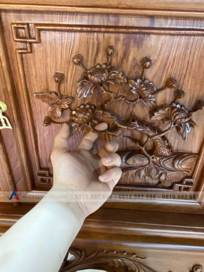 Kệ tivi cột nho con sóc 2m8 gỗ Hương Đá (anh Bằng, Bắc Ninh) 6 Kệ tivi cột nho con sóc 2m8 gỗ Hương Đá (anh Bằng, Bắc Ninh) - Ảnh 6