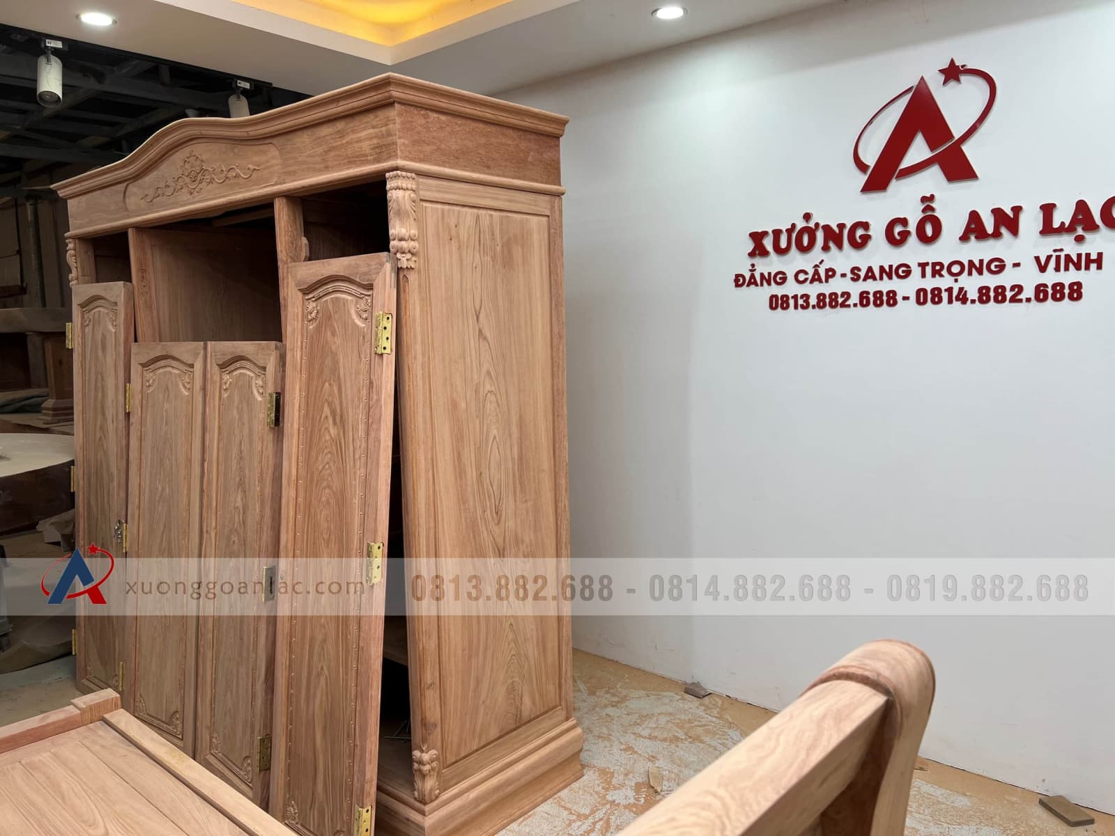 Tủ quần áo 3 buồng 4 cánh gỗ hương đá 18 Tủ quần áo 3 buồng 4 cánh gỗ hương đá - Ảnh 18