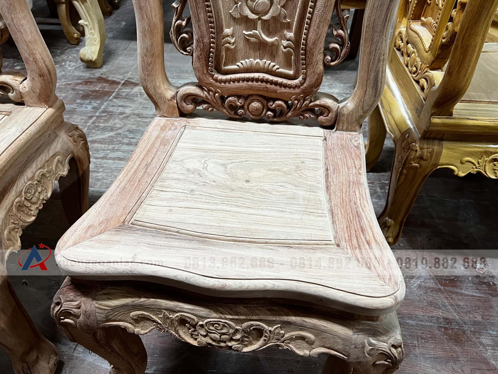 Bộ bàn ăn nguyên khối 6 ghế hồng hạt gỗ hương đá nguyên mộc 12 ghế ăn louis hồng hạt