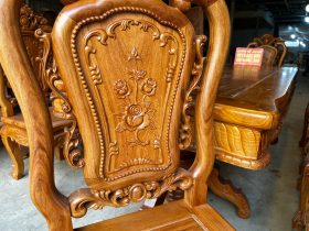 Bộ bàn ăn chữ nhật đục sen dẹo và 10 ghế louis hoa hồng gỗ gõ đỏ (Anh Khiêm, Quảng Bình) 28 mẫu ghế ăn đẹp