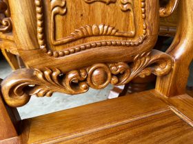 Bộ bàn ăn chữ nhật đục sen dẹo và 10 ghế louis hoa hồng gỗ gõ đỏ (Anh Khiêm, Quảng Bình) 31 Ban an chu nhat duc sen deo va 10 ghe louis hoa hong go go do 15