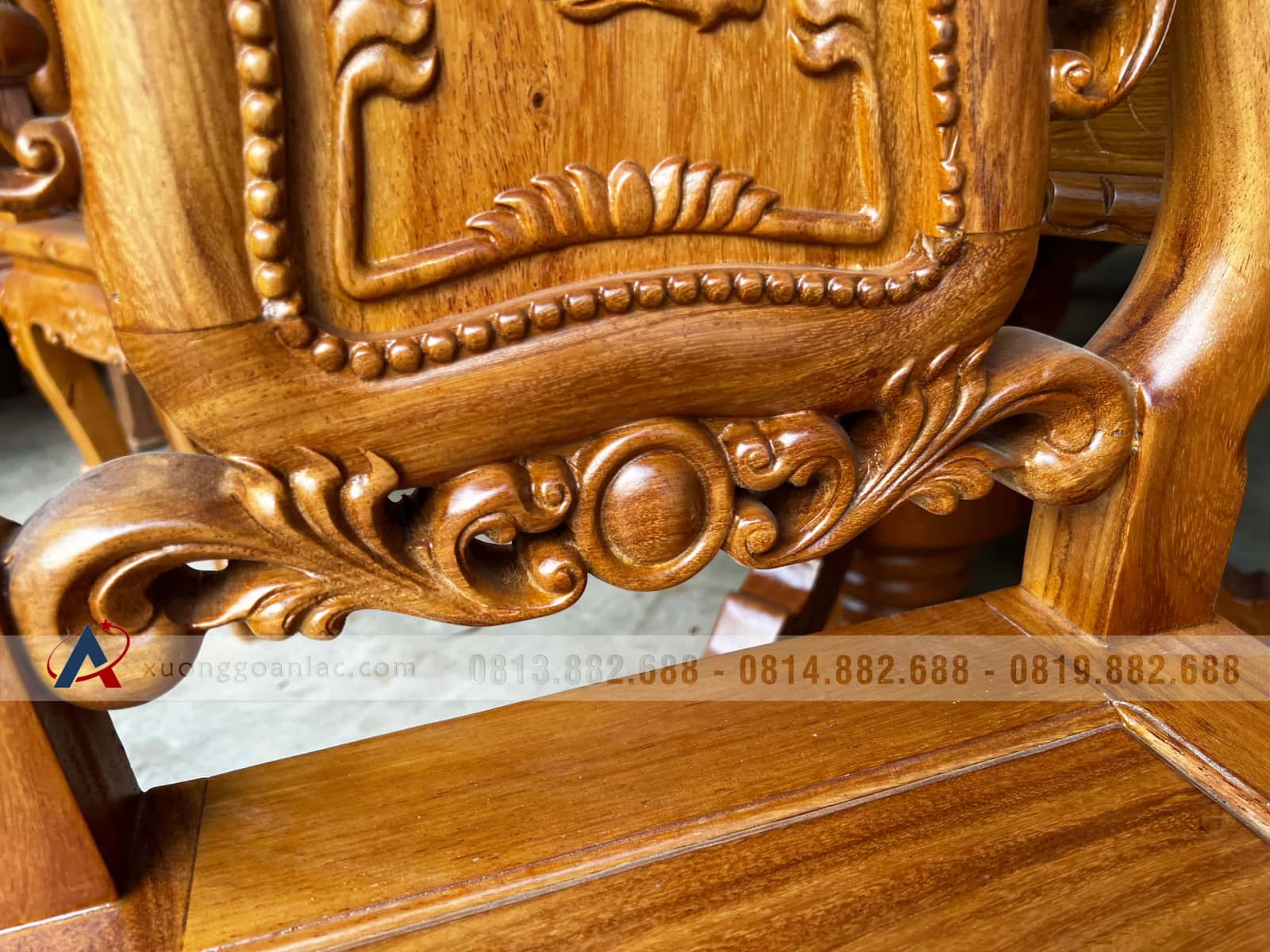 Bộ bàn ăn chữ nhật đục sen dẹo và 10 ghế louis hoa hồng gỗ gõ đỏ (Anh Khiêm, Quảng Bình) 16 Bộ bàn ăn chữ nhật đục sen dẹo và 10 ghế louis hoa hồng gỗ gõ đỏ (Anh Khiêm, Quảng Bình) - Ảnh 16