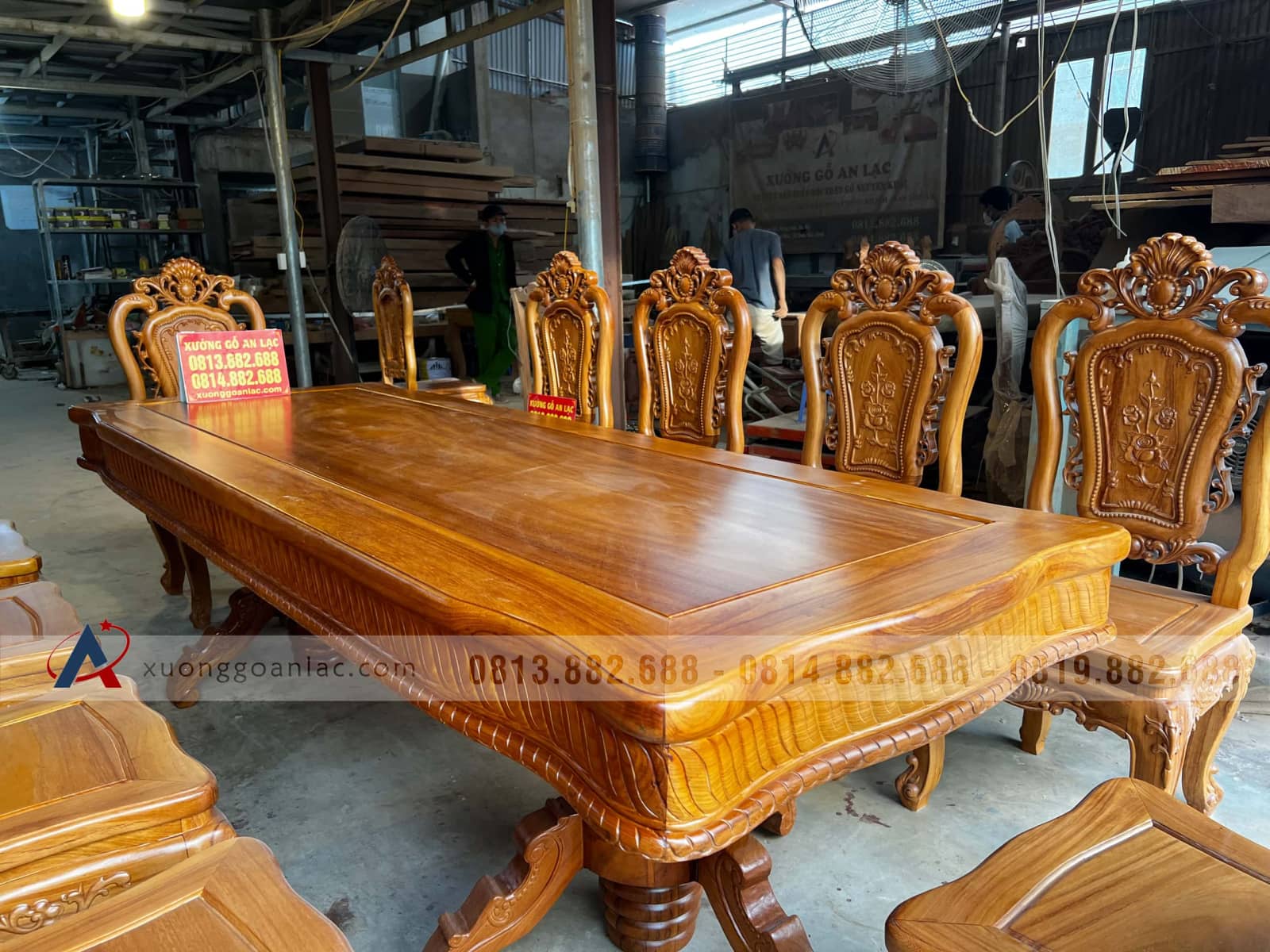 Bộ bàn ăn chữ nhật đục sen dẹo và 10 ghế louis hoa hồng gỗ gõ đỏ (Anh Khiêm, Quảng Bình) 6 Bộ bàn ăn chữ nhật đục sen dẹo và 10 ghế louis hoa hồng gỗ gõ đỏ (Anh Khiêm, Quảng Bình) - Ảnh 6
