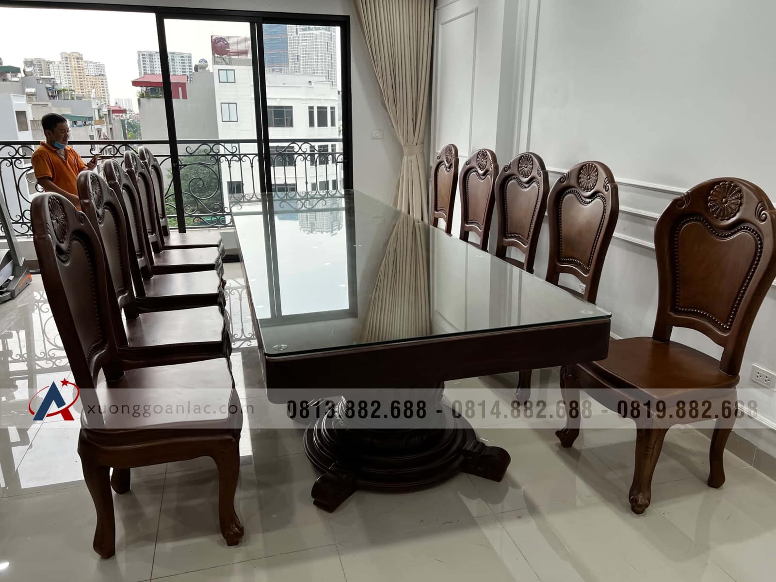Bộ bàn ăn nguyên khối 10 ghế hoa cúc gỗ gõ đỏ siêu vip (Chị Bích Thủy, Hà Đông) 16 Bộ bàn ăn nguyên khối 10 ghế hoa cúc gỗ gõ đỏ siêu vip (Chị Bích Thủy, Hà Đông) - Ảnh 16