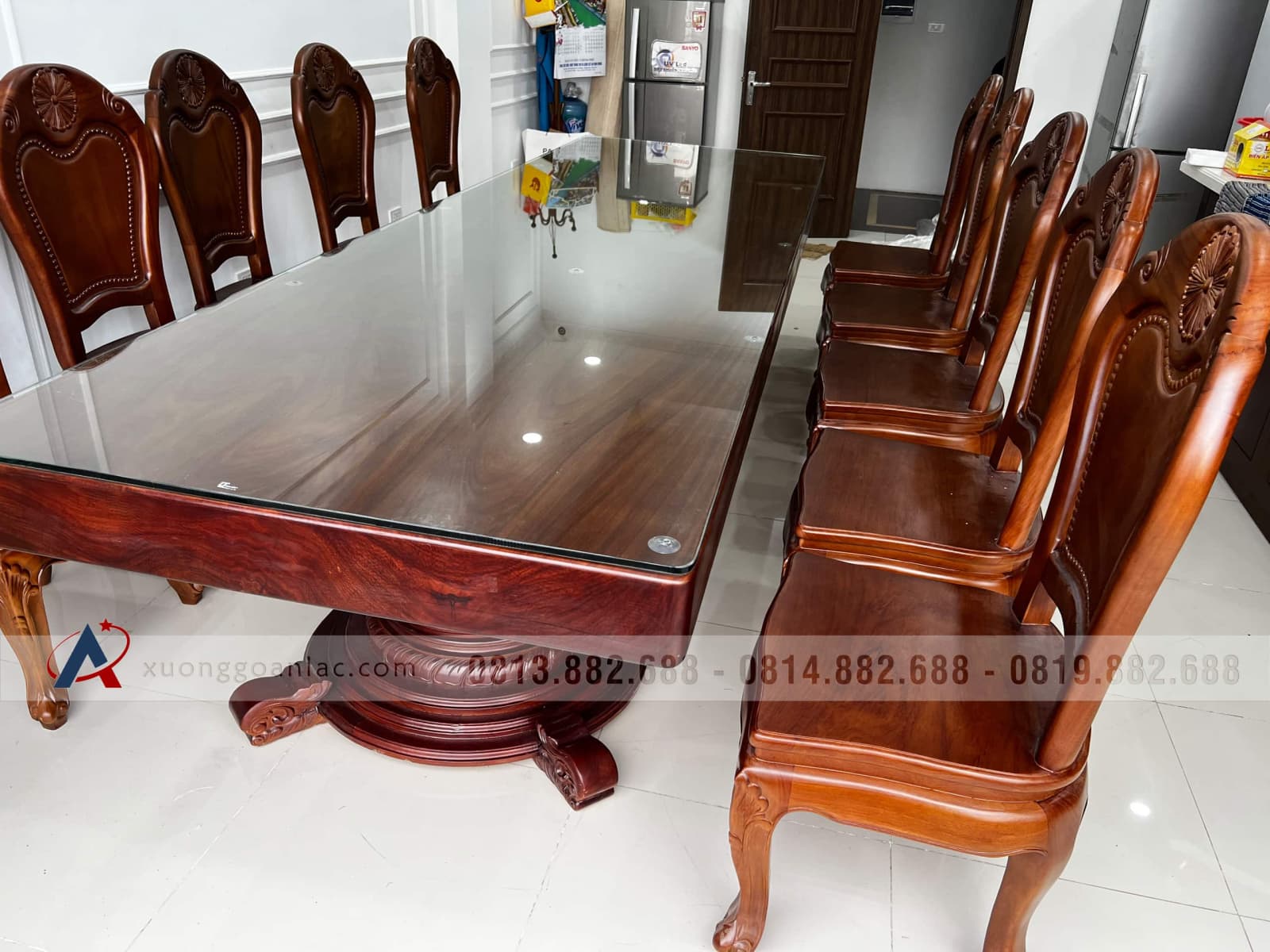 Bộ bàn ăn nguyên khối 10 ghế hoa cúc gỗ gõ đỏ siêu vip (Chị Bích Thủy, Hà Đông) 40 mẫu bàn ghế ăn nguyên khối đẹp