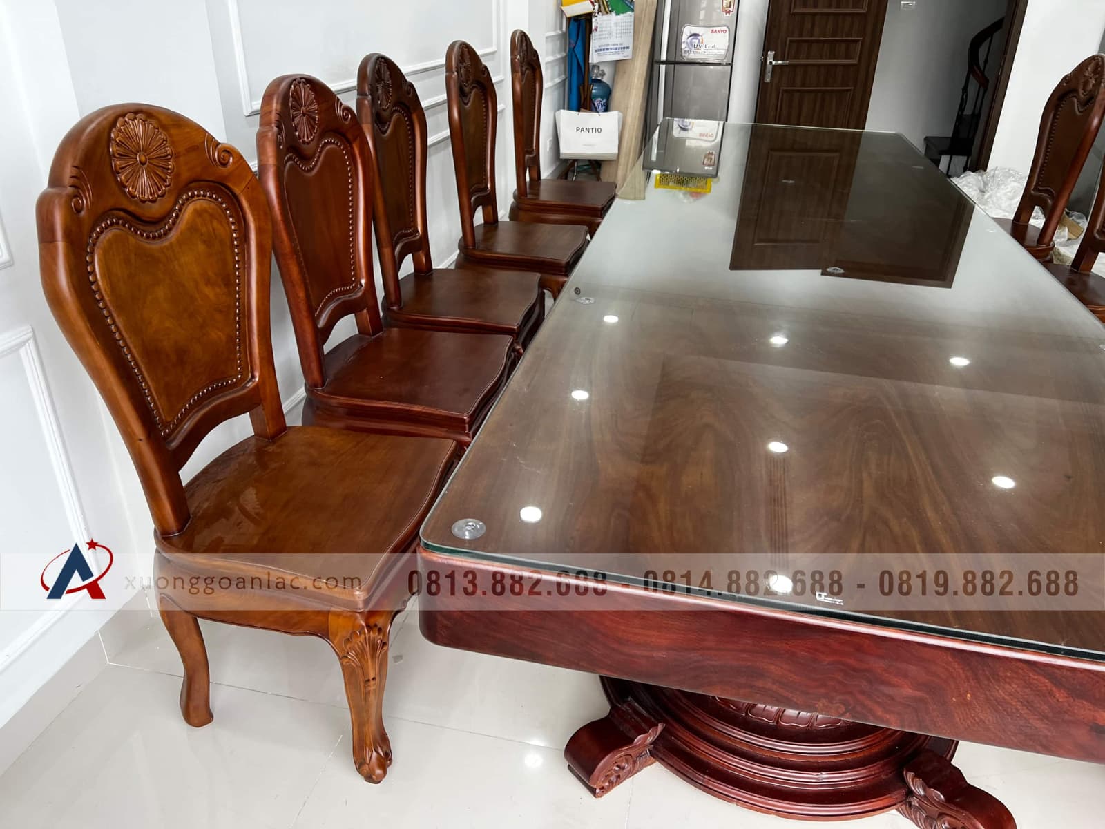 Bộ bàn ăn nguyên khối 10 ghế hoa cúc gỗ gõ đỏ siêu vip (Chị Bích Thủy, Hà Đông) 4 Bộ bàn ăn nguyên khối 10 ghế hoa cúc gỗ gõ đỏ siêu vip (Chị Bích Thủy, Hà Đông) - Ảnh 4