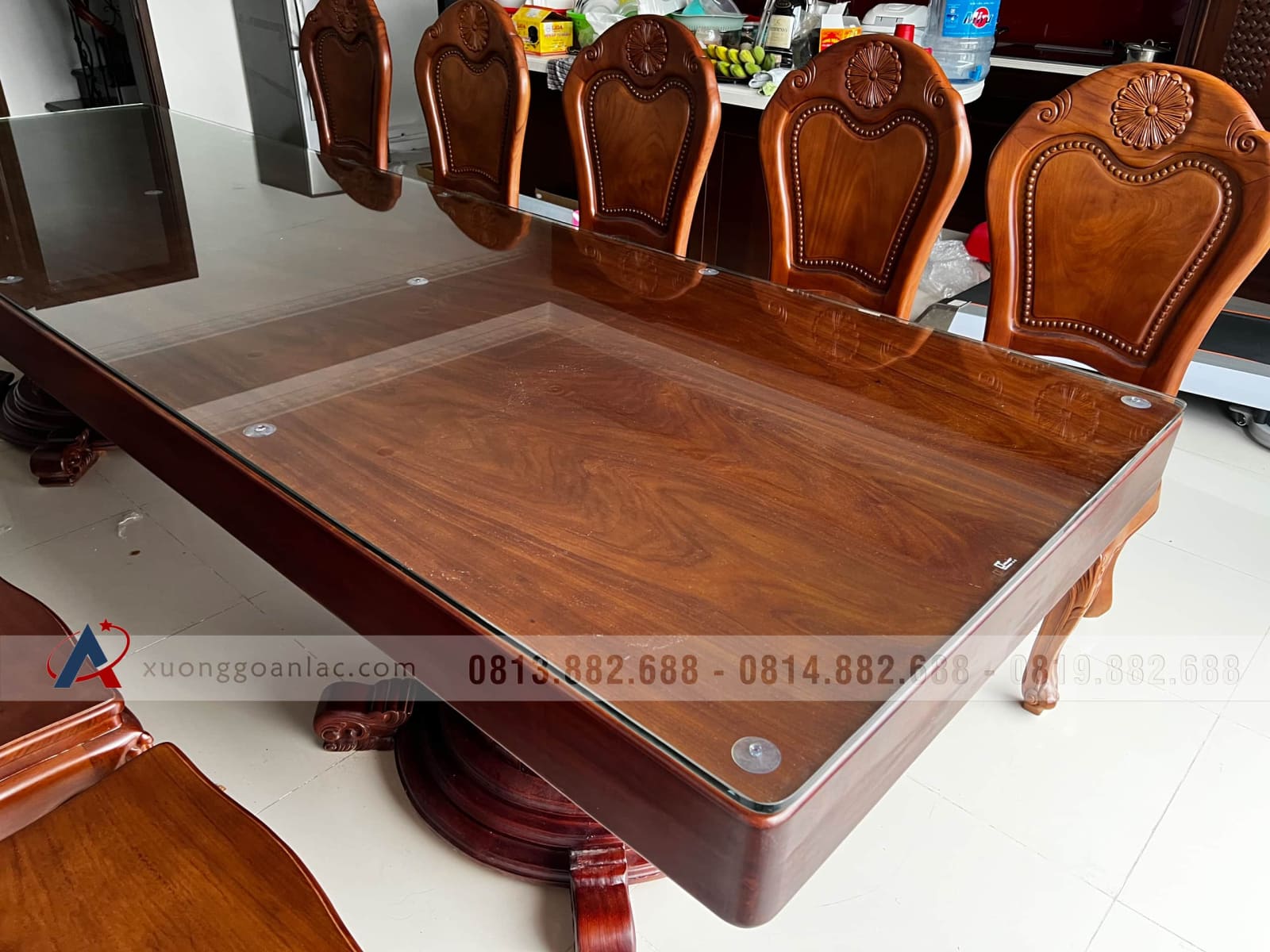 Bộ bàn ăn nguyên khối 10 ghế hoa cúc gỗ gõ đỏ siêu vip (Chị Bích Thủy, Hà Đông) 6 Bộ bàn ăn nguyên khối 10 ghế hoa cúc gỗ gõ đỏ siêu vip (Chị Bích Thủy, Hà Đông) - Ảnh 6