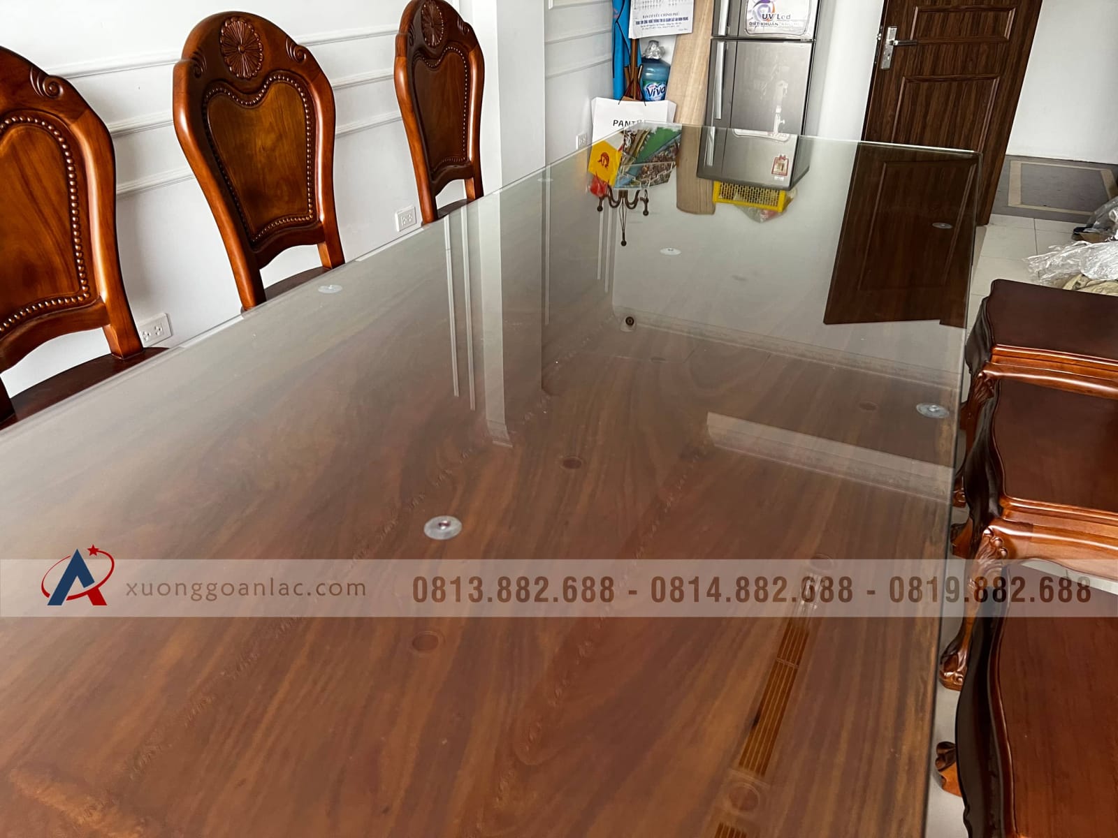 Bộ bàn ăn nguyên khối 10 ghế hoa cúc gỗ gõ đỏ siêu vip (Chị Bích Thủy, Hà Đông) 7 Bộ bàn ăn nguyên khối 10 ghế hoa cúc gỗ gõ đỏ siêu vip (Chị Bích Thủy, Hà Đông) - Ảnh 7