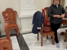 Bộ bàn ăn nguyên khối gỗ hương đá 12 ghế Louis hoàng gia (Cô Hà, Hà Nội) 25 Ban an nguyen khoi go do tu nhien co ha 6