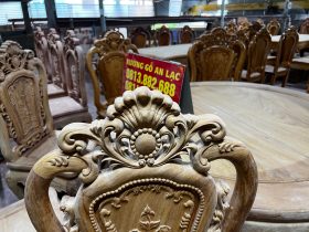 Bộ bàn ăn tròn 8 ghế louis hồng hạt gỗ gõ đỏ mẫu vip 21 ghế ăn louis hồng hạt gỗ gõ đỏ tự nhiên