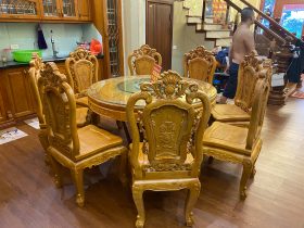 Bộ bàn ăn tròn khung ván và 8 ghế hồng hạt gỗ gõ đỏ cao cấp (Anh Bảo, Hà Nội) 17 bàn ăn gỗ hiện đại đẳng cấp cho phòng bếp gia đình