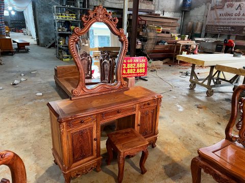 Bàn trang điểm Hoàng gia gỗ hương đá (anh Hải Lý, Thái Nguyên)