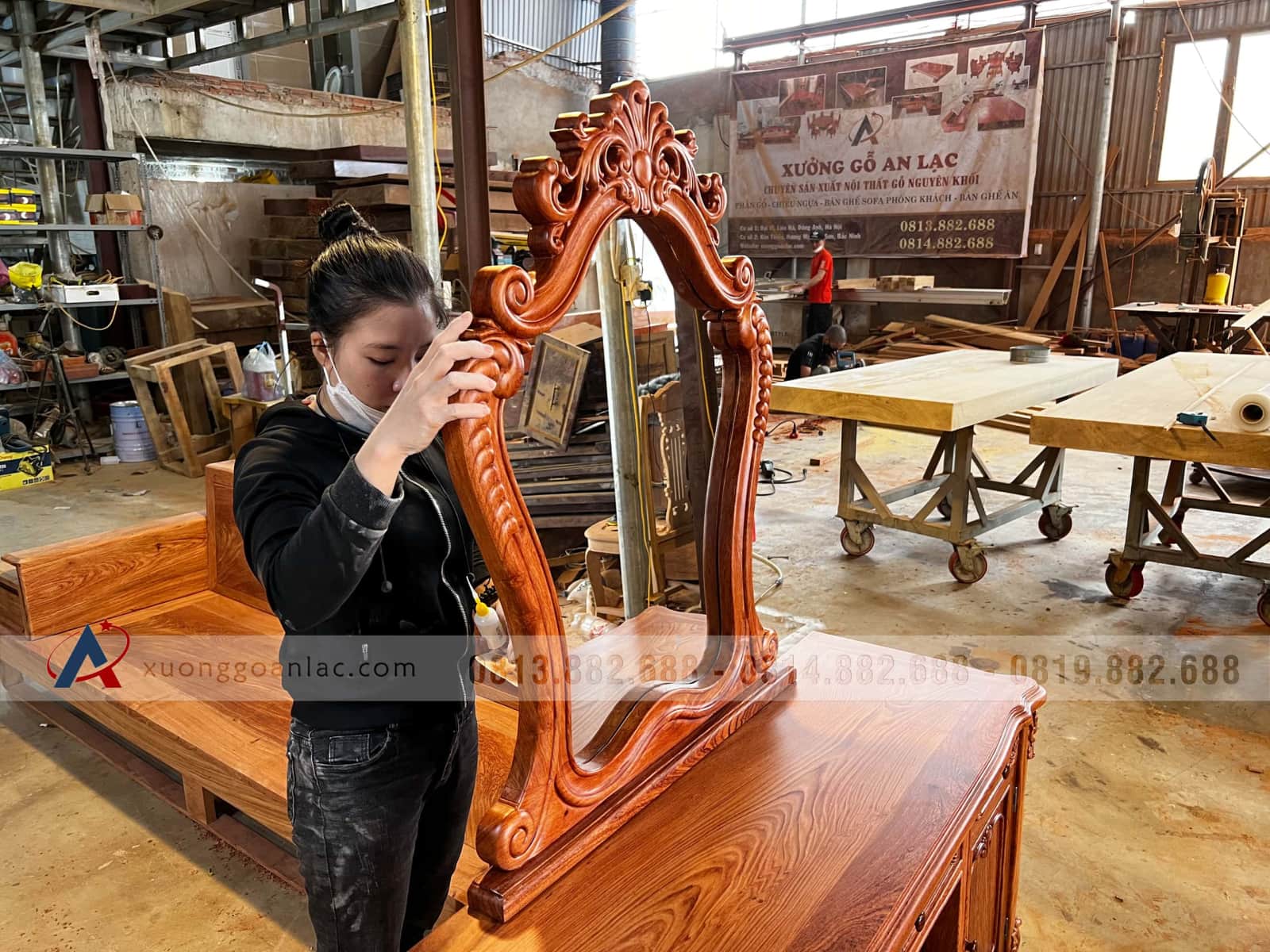 Bàn trang điểm Hoàng gia gỗ hương đá (anh Hải Lý, Thái Nguyên) 39 bàn phấn gỗ hương đá mẫu hoàng gia cổ điển