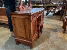 Ban trang diem Hoang gia go go do 3