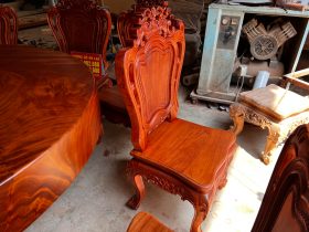 Bộ bàn tròn nguyên khối 160cm gỗ hương xám và 10 ghế Louis gỗ hương đá (Anh Chuẩn, Hải Phòng) 32 Ban tron nguyen khoi 160cm go Huong xam va 10 ghe go huong da 15