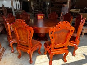 Bộ bàn tròn nguyên khối 160cm gỗ hương xám và 10 ghế Louis gỗ hương đá (Anh Chuẩn, Hải Phòng) 22 bàn ăn nguyên khối gỗ hương đá cao cấp