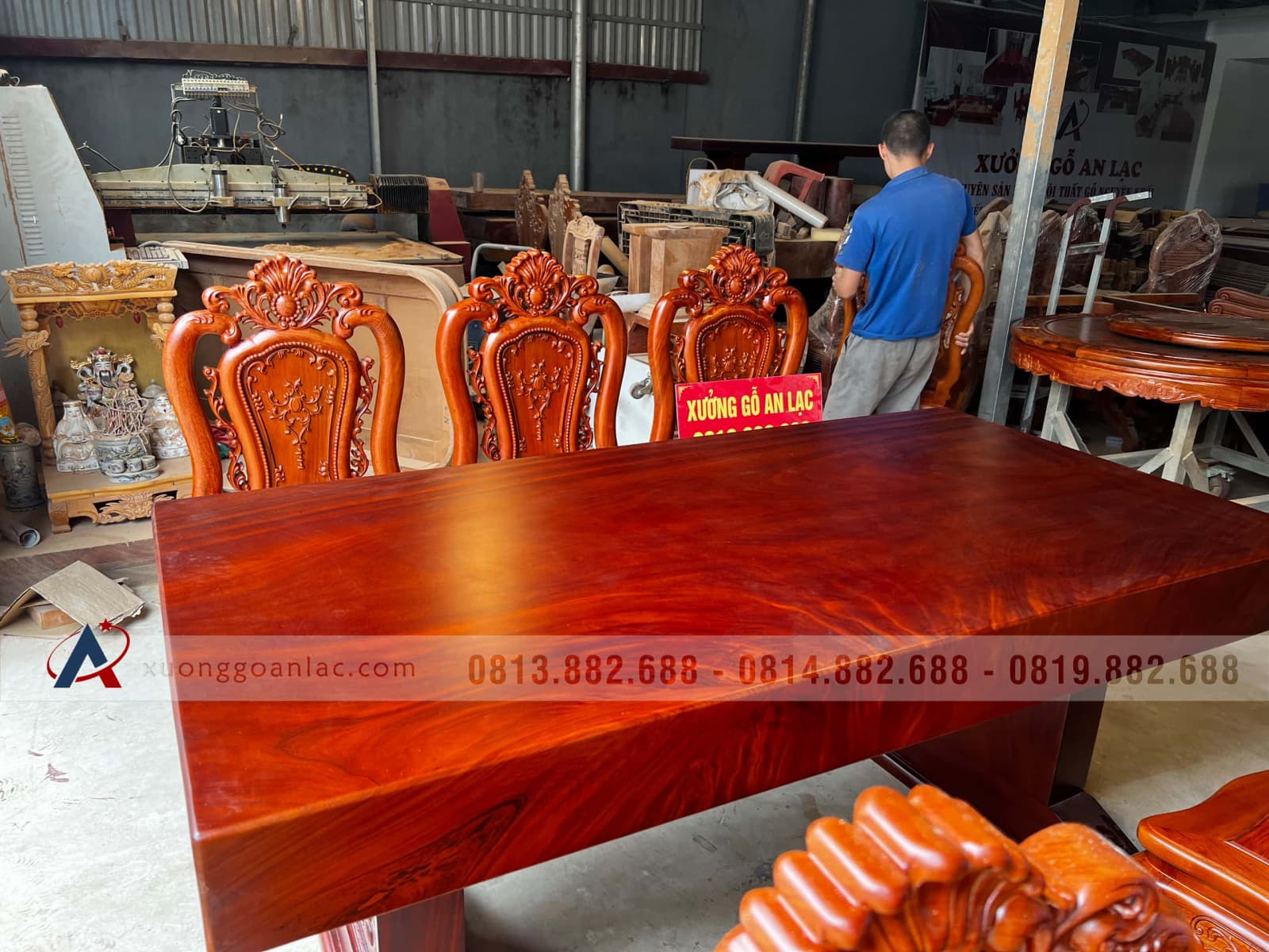 Bộ bàn ăn gỗ gõ đỏ 180x90x16cm và 6 ghế louis hồng hạt gỗ hương đá (Anh Thành, Tuyên Quang) 18 bàn ăn nguyên khối đẳng cấp