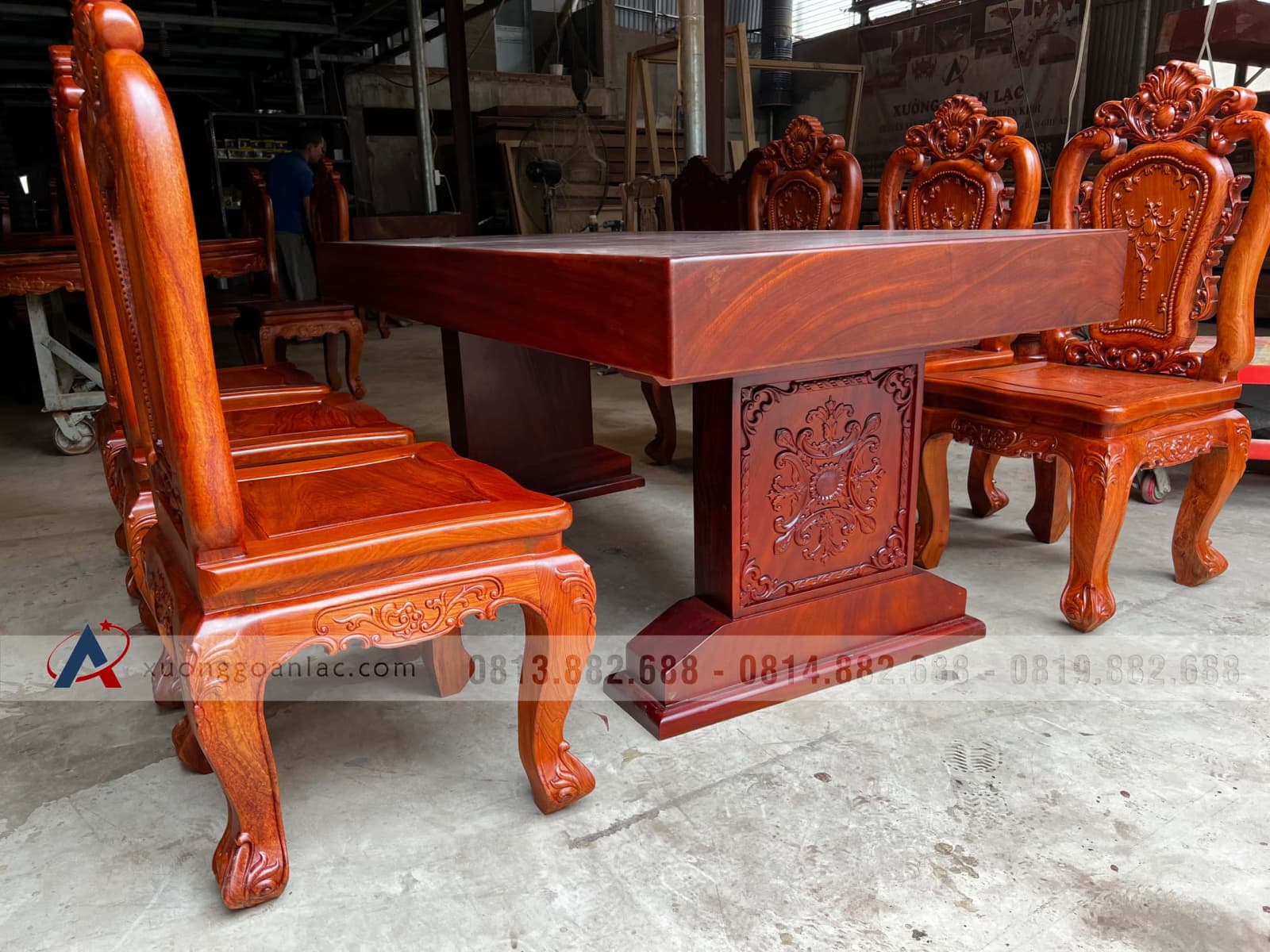 Bộ bàn ăn gỗ gõ đỏ 180x90x16cm và 6 ghế louis hồng hạt gỗ hương đá (Anh Thành, Tuyên Quang) 19 bàn ăn nguyên khối gỗ gõ đỏ cao cấp