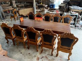 Bộ bàn ăn nguyên khối 270x90x15cm và 10 ghế louis gỗ gõ đỏ bọc đệm da (Anh Phú, Thanh Hóa) 14 Bo ban an nguyen khoi 270x90x15cm va 10 ghe louis go go do boc dem da 4