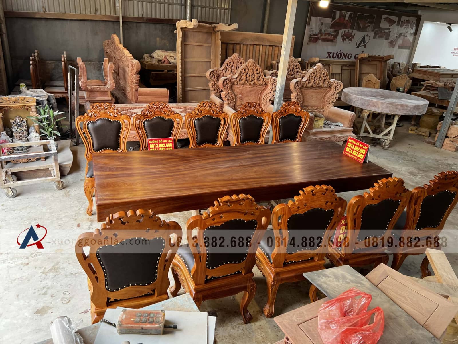 Bộ bàn ăn nguyên khối 270x90x15cm và 10 ghế louis gỗ gõ đỏ bọc đệm da (Anh Phú, Thanh Hóa) 23 bộ bàn ăn 10 ghế gỗ gõ đỏ