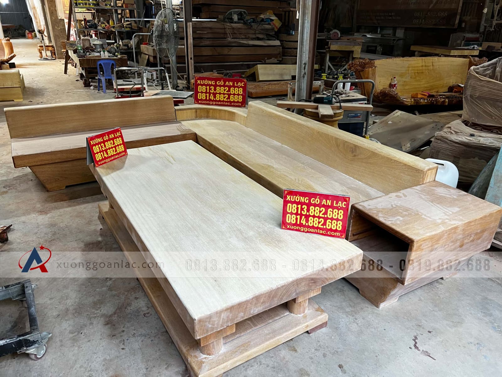 Nguyên mộc bộ sofa góc chữ L 3m2x2m1 và kệ tivi nguyên khối gỗ Gõ Đỏ cao cấp (anh Phan, Hà Nội) 3 sofa gỗ gõ đỏ nguyên khối cho phòng khách hiện đại