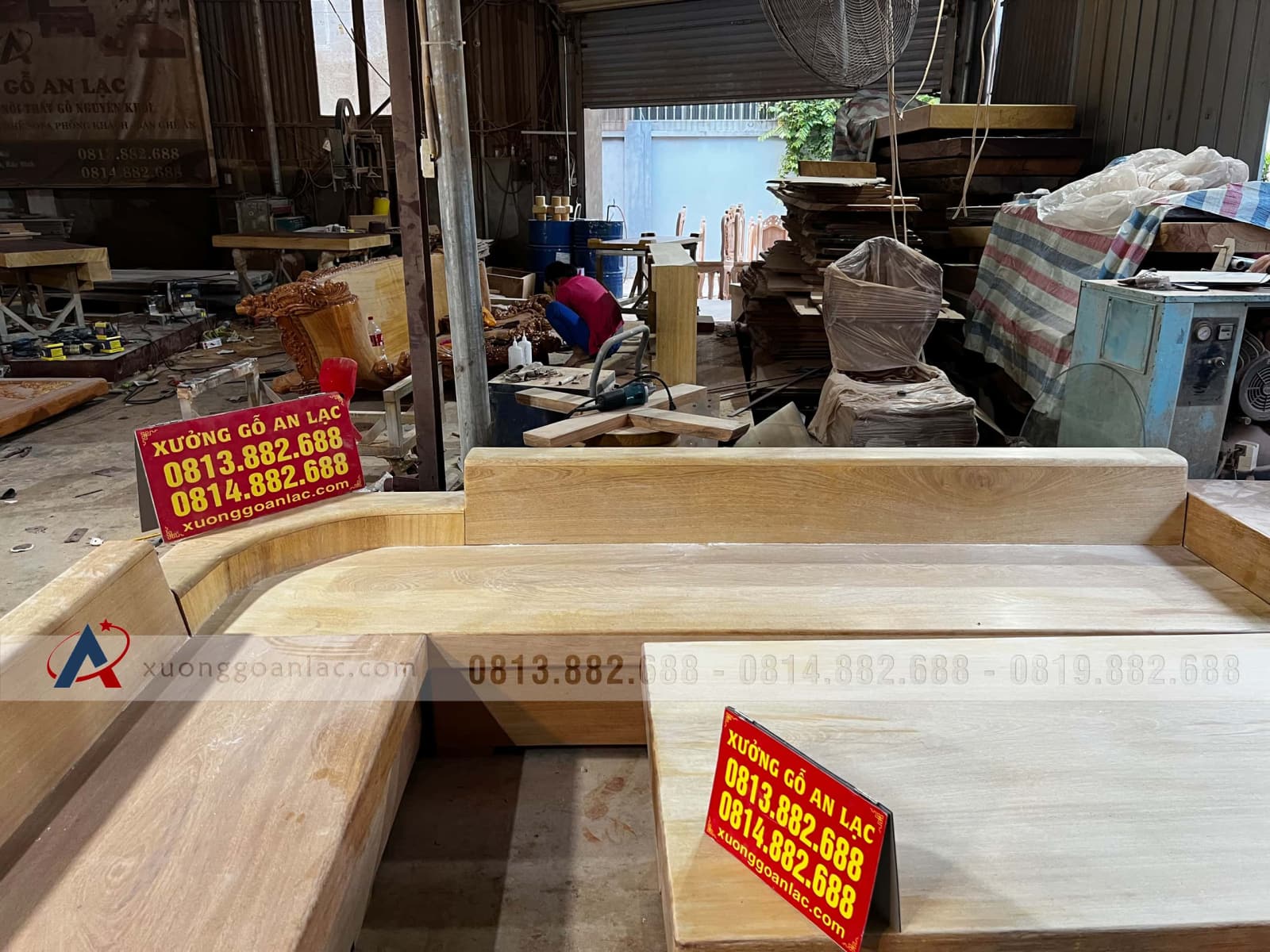 Nguyên mộc bộ sofa góc chữ L 3m2x2m1 và kệ tivi nguyên khối gỗ Gõ Đỏ cao cấp (anh Phan, Hà Nội) 6 Nguyên mộc bộ sofa góc chữ L 3m2x2m1 và kệ tivi nguyên khối gỗ Gõ Đỏ cao cấp (anh Phan, Hà Nội) - Ảnh 6