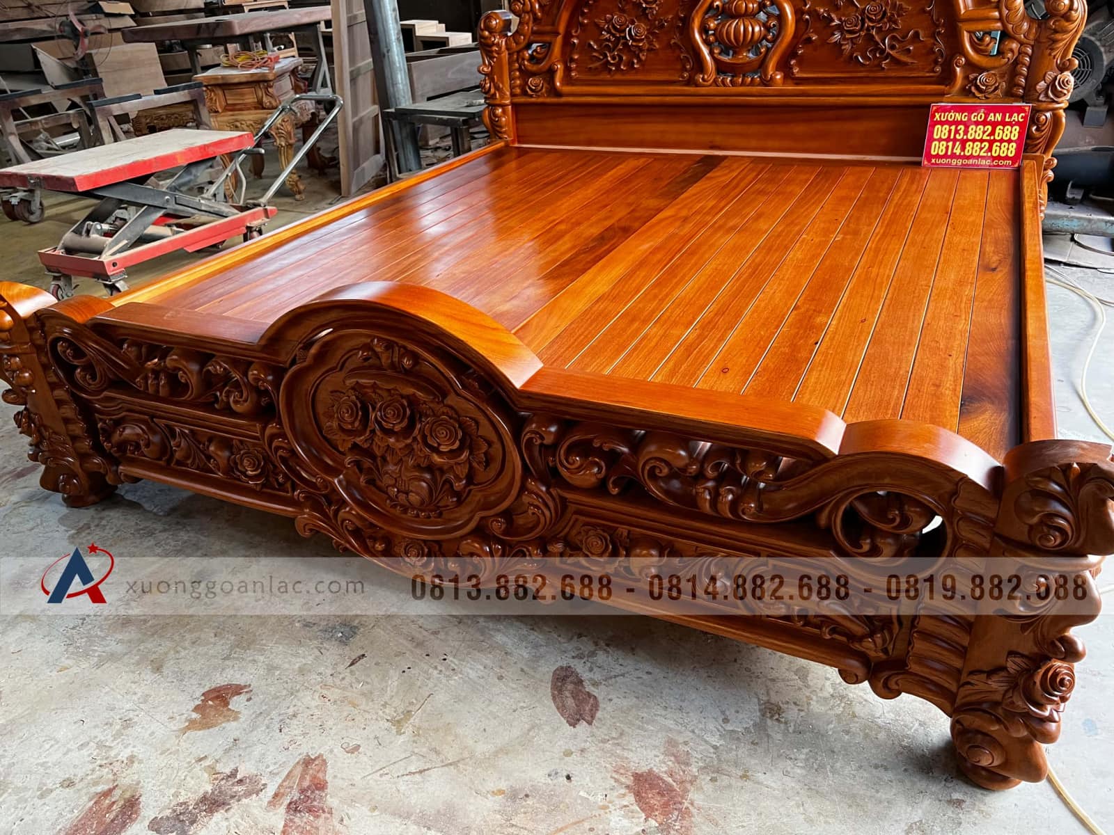 Giường hoa hồng 2mx2m2 gỗ gõ đỏ giao Quảng Trị 8 Giường hoa hồng 2mx2m2 gỗ gõ đỏ giao Quảng Trị - Ảnh 8