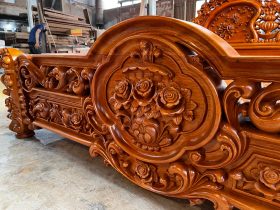 Giường hoa hồng 2mx2m2 gỗ gõ đỏ giao Quảng Trị 20 giường gỗ gõ đỏ mẫu hoa hồng hoàng gia cao cấp