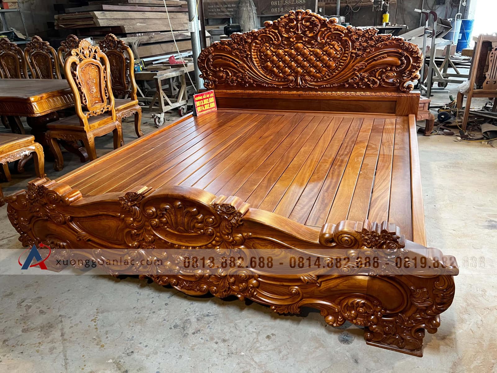 Giường ngủ Hoàng Gia Hoa Hồng 2mx2m2 gỗ gõ đỏ nguyên khối (anh Thái, Lạng Sơn) 24 Giường Hoàng Gia Hoa Hồng nguyên khối gỗ gõ đỏ