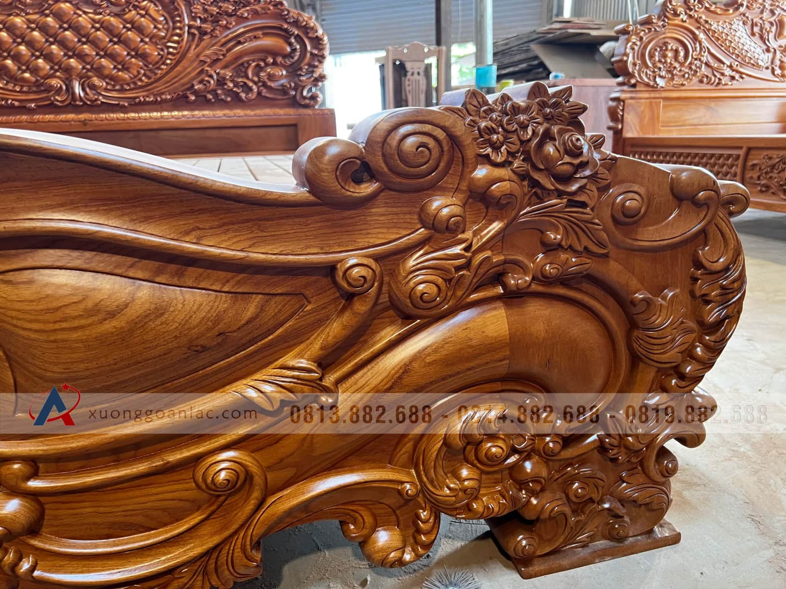 Giường ngủ Hoàng Gia Hoa Hồng 2mx2m2 gỗ gõ đỏ nguyên khối (anh Thái, Lạng Sơn) 30 giường ngủ hoàng gia nguyên khối mẫu đục hoa hồng