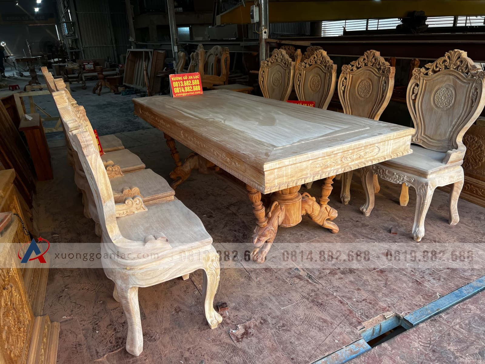 Bộ bàn ăn chữ nhật chân sư tử và 8 ghế louis hoa lá tây có tay gỗ gõ đỏ cao cấp nguyên mộc 2 Bộ bàn ăn chữ nhật chân sư tử và 8 ghế louis hoa lá tây có tay gỗ gõ đỏ cao cấp nguyên mộc - Ảnh 2