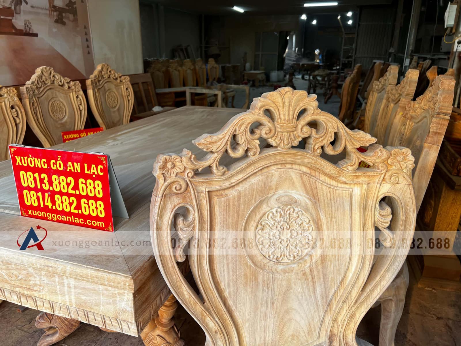 Bộ bàn ăn chữ nhật chân sư tử và 8 ghế louis hoa lá tây có tay gỗ gõ đỏ cao cấp nguyên mộc 12 ghế ăn louis gỗ gõ
