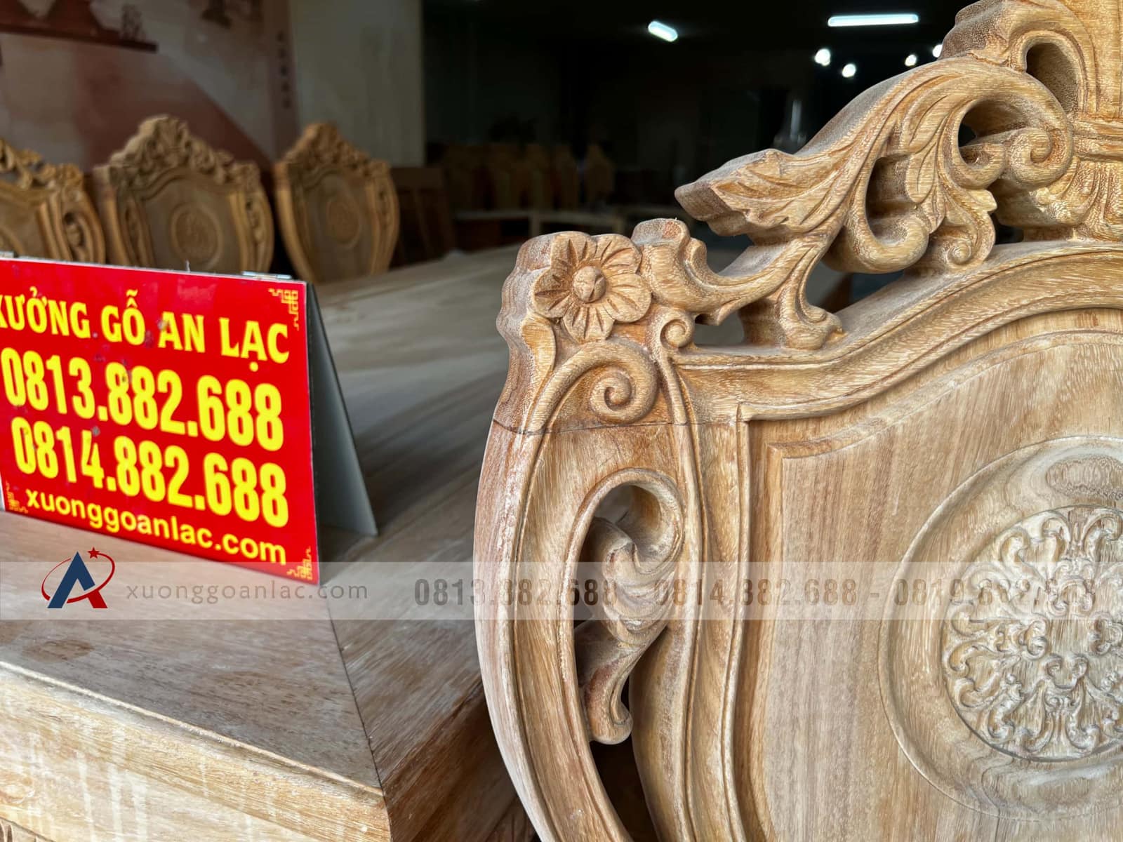 Bộ bàn ăn chữ nhật chân sư tử và 8 ghế louis hoa lá tây có tay gỗ gõ đỏ cao cấp nguyên mộc 17 ghế ăn gỗ gõ đỏ đục tay cao cấp