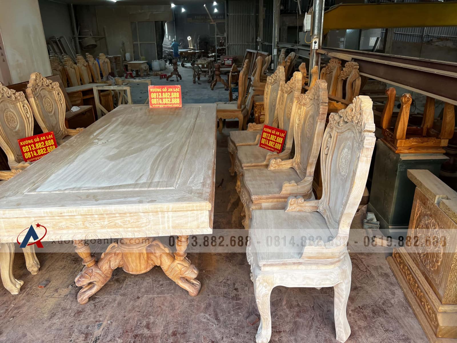Bộ bàn ăn chữ nhật chân sư tử và 8 ghế louis hoa lá tây có tay gỗ gõ đỏ cao cấp nguyên mộc 5 Bộ bàn ăn chữ nhật chân sư tử và 8 ghế louis hoa lá tây có tay gỗ gõ đỏ cao cấp nguyên mộc - Ảnh 5