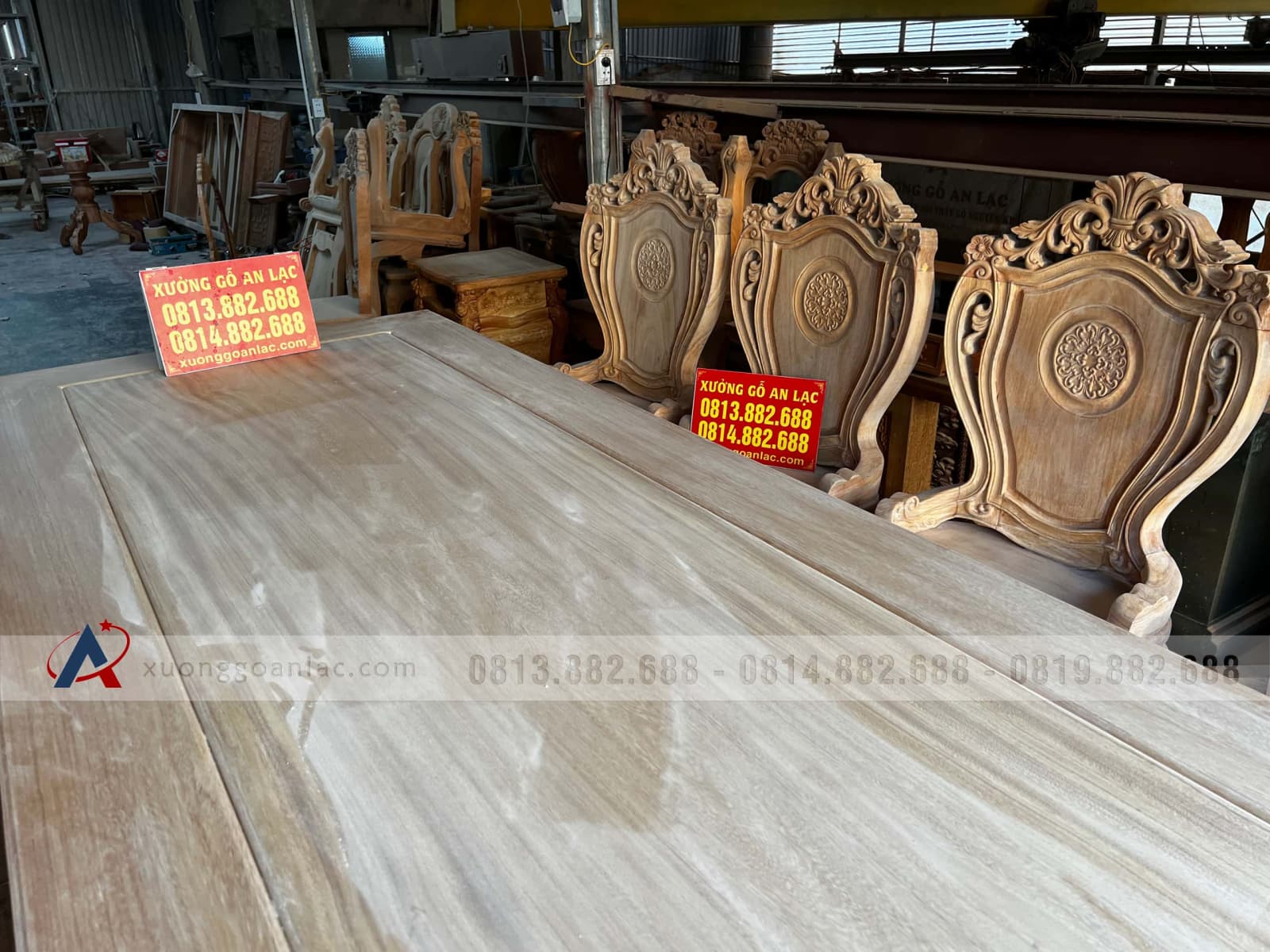 Bộ bàn ăn chữ nhật chân sư tử và 8 ghế louis hoa lá tây có tay gỗ gõ đỏ cao cấp nguyên mộc 9 Bộ bàn ăn chữ nhật chân sư tử và 8 ghế louis hoa lá tây có tay gỗ gõ đỏ cao cấp nguyên mộc - Ảnh 9