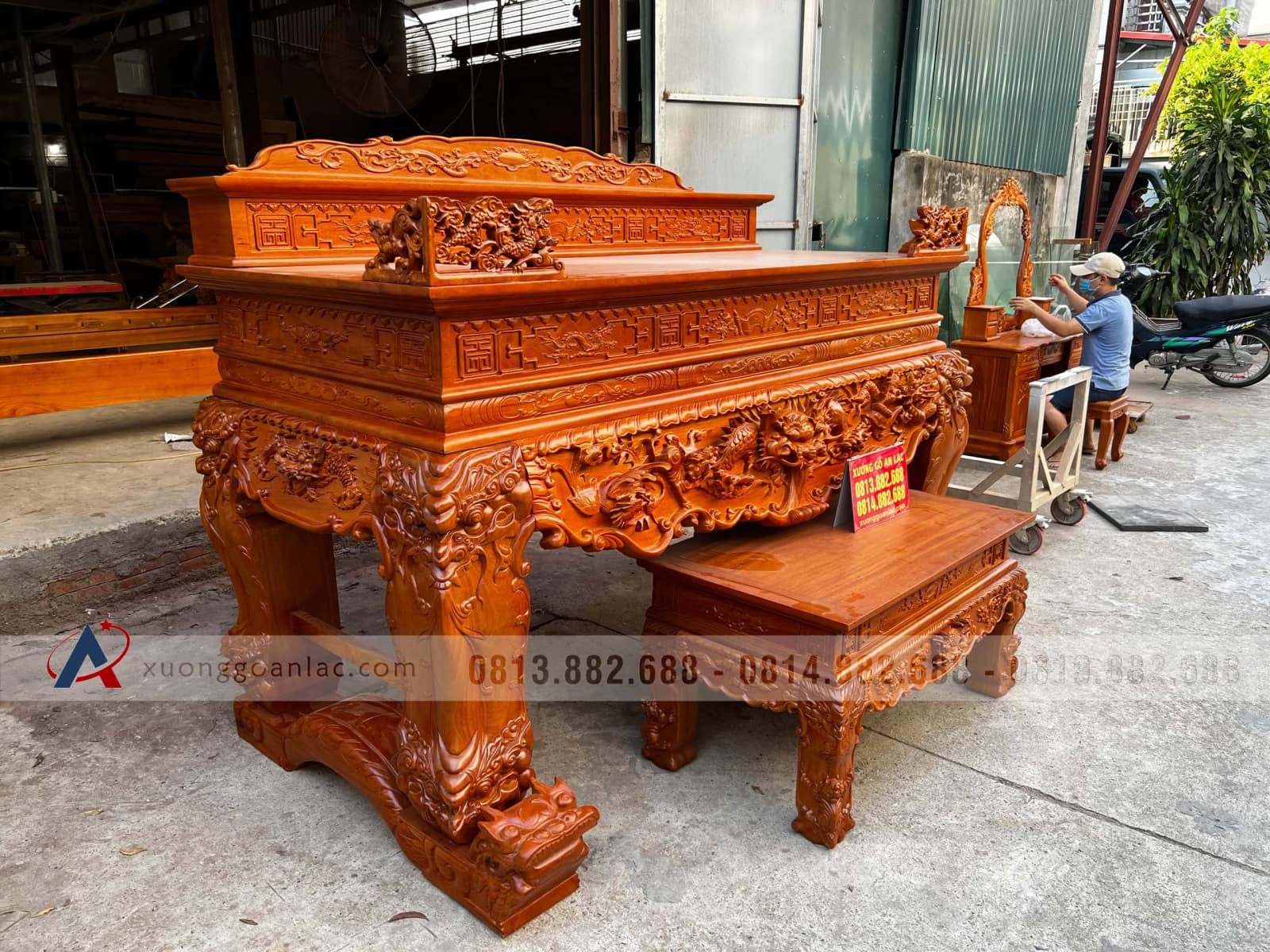 Sập thờ Tứ Linh chân 24 gỗ gõ đỏ bàn giao Nghệ An 25 sập thờ gỗ gõ đỏ cao cấp cỡ đại