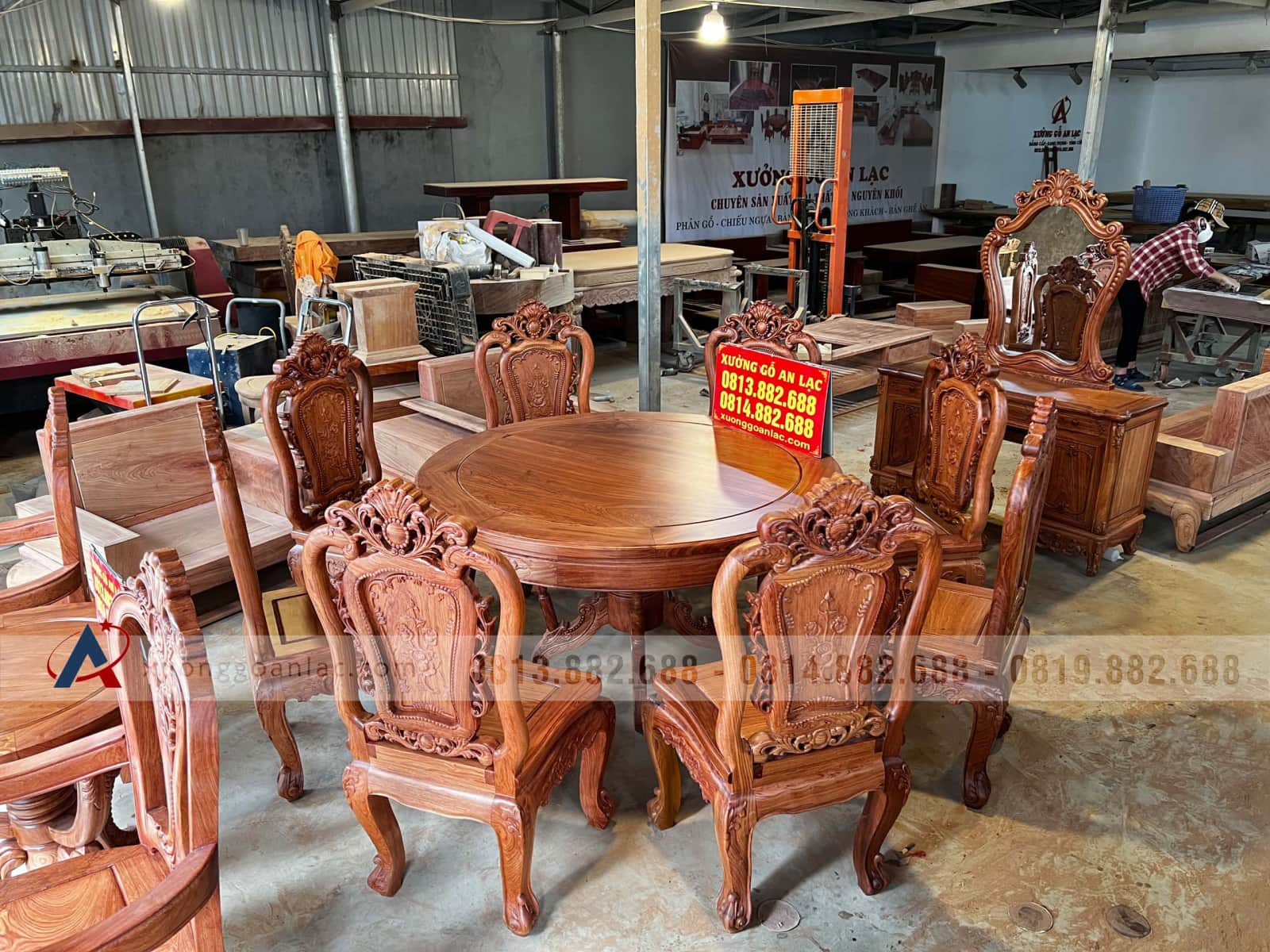 Bộ bàn ăn tròn khung 4 ván 2 và 8 ghế hồng hạt gỗ hương đá cao cấp (Anh Hải Lý, Thái Nguyên) 36 bàn ăn hương đá 8 ghế khung 4 ván 2
