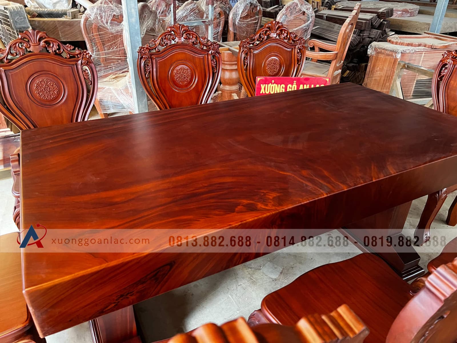 Bộ bàn ăn nguyên khối 8 ghế gỗ gõ đỏ 180x90x16cm (Chị Thủy, Hà Nội) 34 bàn ăn nguyên khối gỗ gõ đỏ tự nhiên đẳng cấp