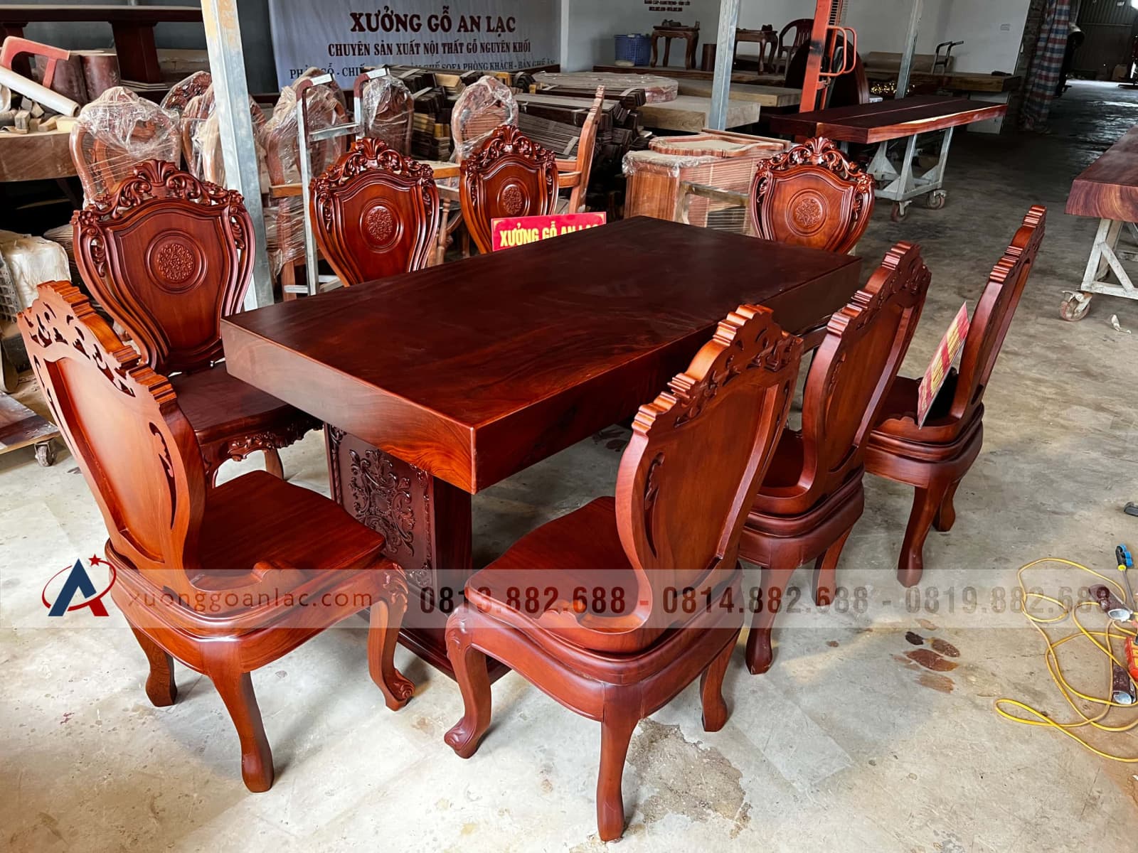 Bộ bàn ăn nguyên khối 8 ghế gỗ gõ đỏ 180x90x16cm (Chị Thủy, Hà Nội) 7 Bộ bàn ăn nguyên khối 8 ghế gỗ gõ đỏ 180x90x16cm (Chị Thủy, Hà Nội) - Ảnh 7