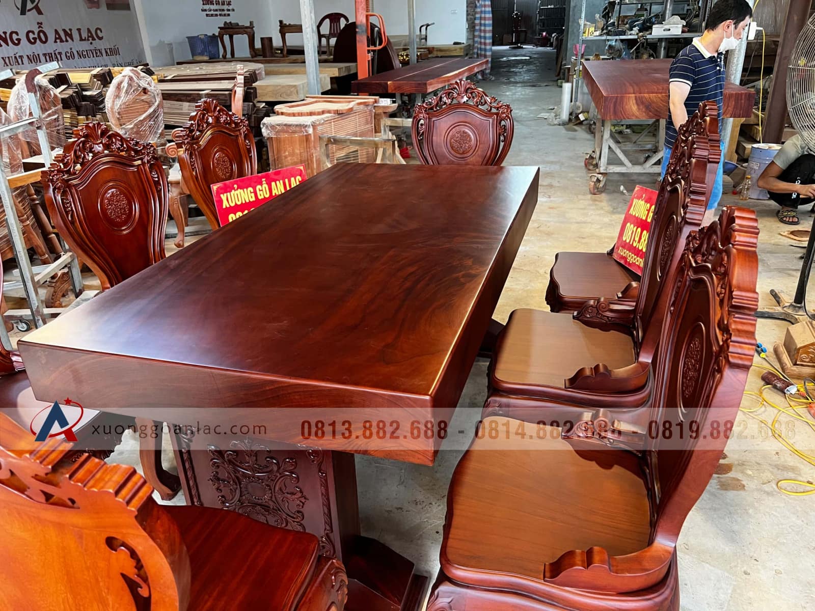 Bộ bàn ăn nguyên khối 8 ghế gỗ gõ đỏ 180x90x16cm (Chị Thủy, Hà Nội) 9 Bộ bàn ăn nguyên khối 8 ghế gỗ gõ đỏ 180x90x16cm (Chị Thủy, Hà Nội) - Ảnh 9